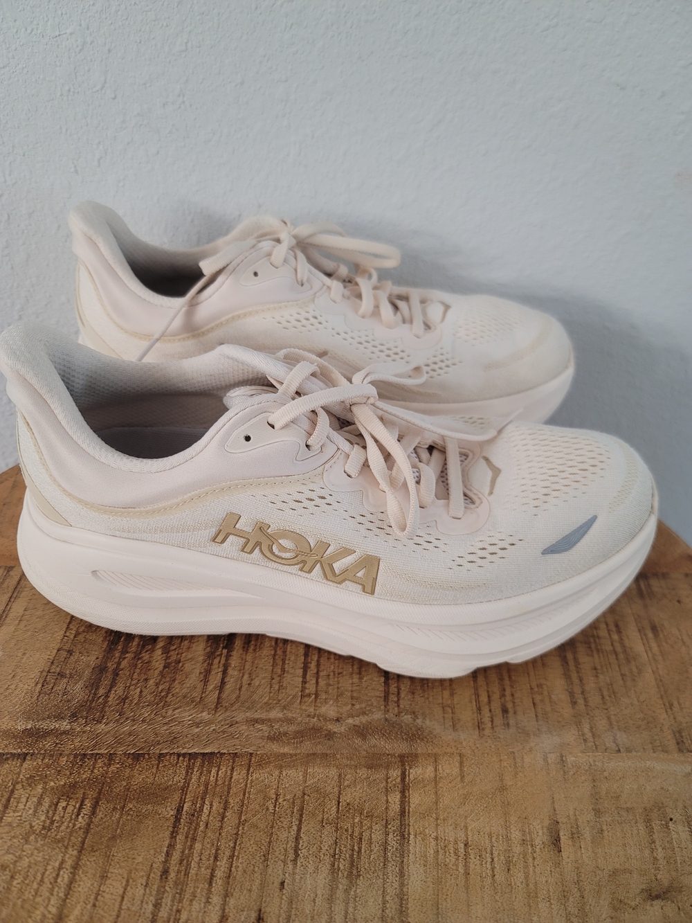 HOKA Bondi 9